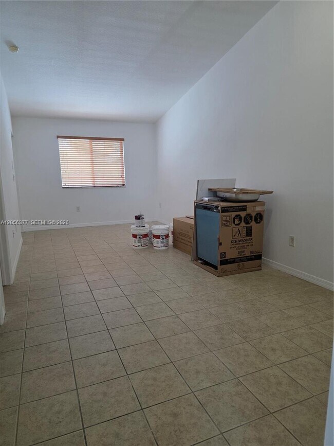 Photo - 3415 NE 9th Dr Unit 202
