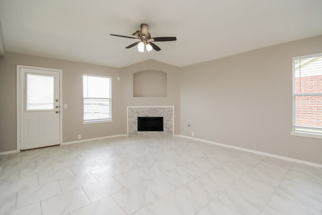 Photo - 6027 Water Violet Ln