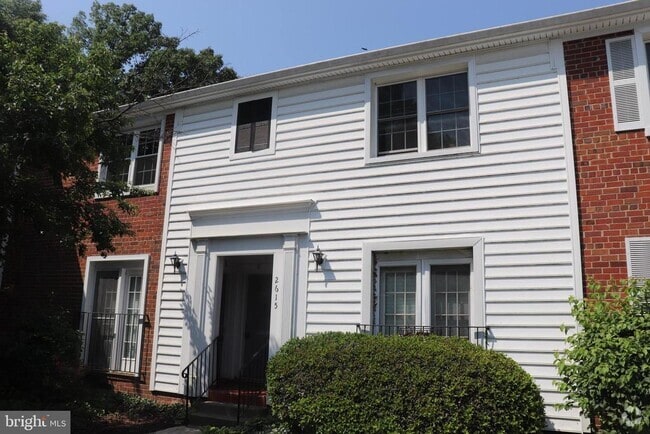 Building Photo - 2615 S Walter Reed Dr Unit B Rental