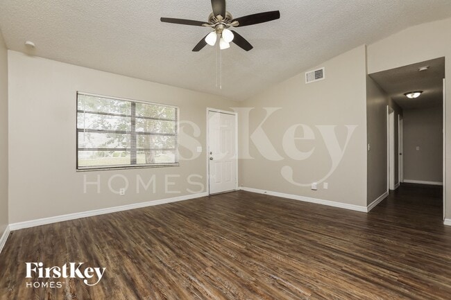 Photo - 2872 Hunt Cir