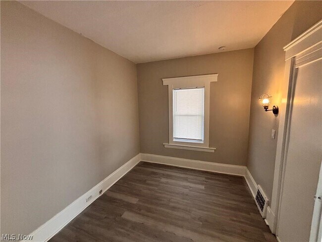 Photo - 7411 Cornelia Ave Unit 2