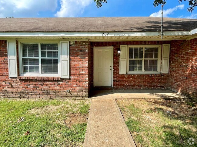 Building Photo - 2 Bed / 1 Bath Apartment In Truman Availab...