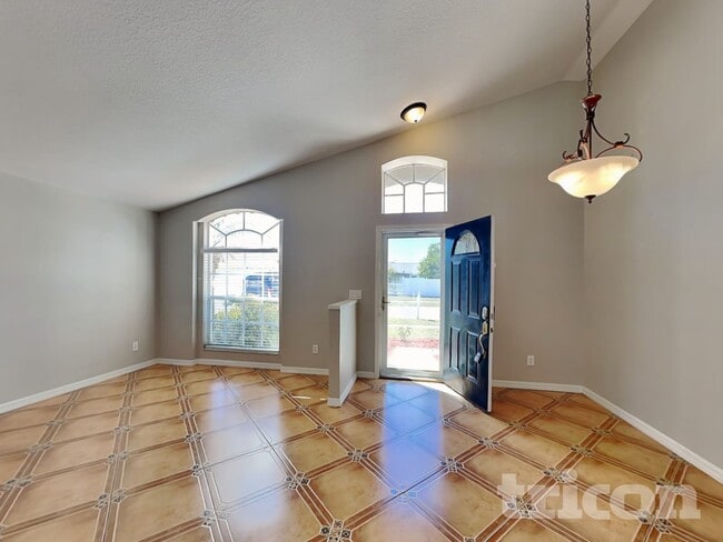 Photo - 30843 Birdhouse Dr