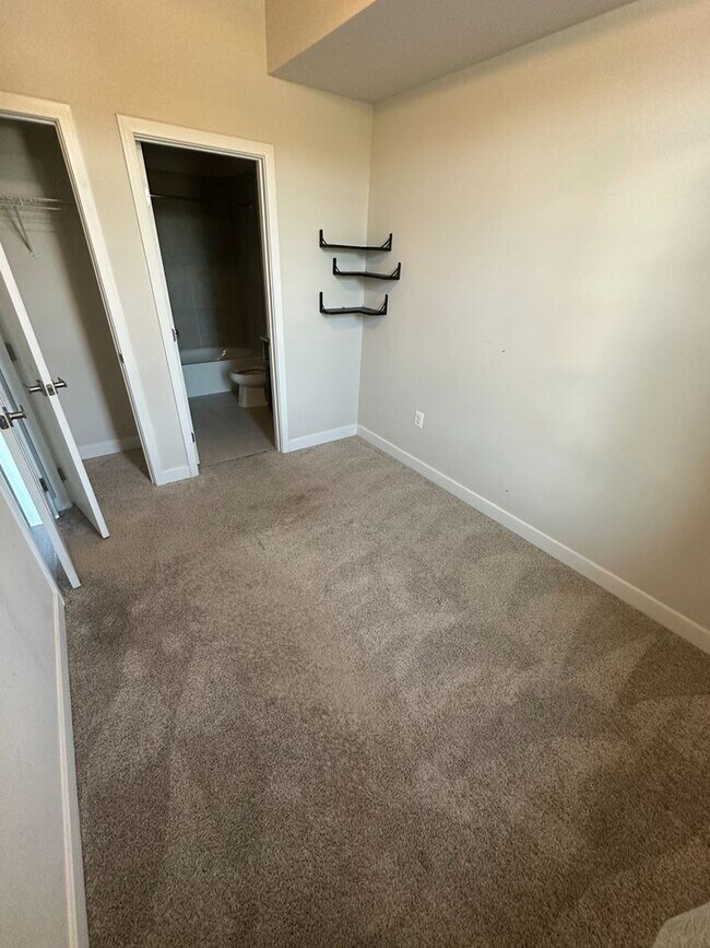 1006 Alum Spring Rd Townhome Townhome Rental in Fredericksburg VA