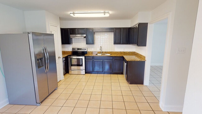 Building Photo - 501 E Genie St Rental