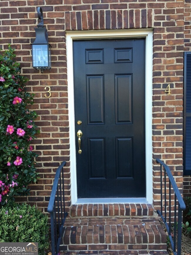 Photo - 110 Milledge Terrace Unit #4