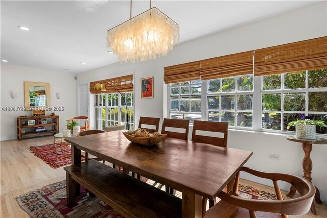 Photo - 1875 Alamanda Dr