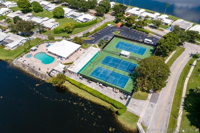Photo - 8423 NW 12th St