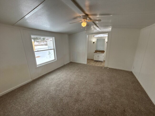 Photo - Glendale Mobile Home Park Unit 57