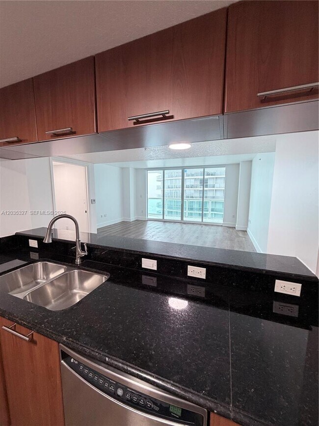 Photo - 1800 N Bayshore Dr Unidad 3511