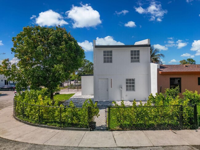 Photo - 4527 NW 191st Terrace