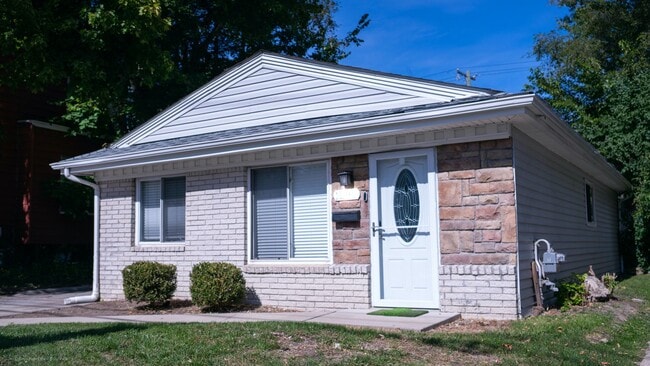 Building Photo - Fully Furnished Ranch Home in Birmingham, ...