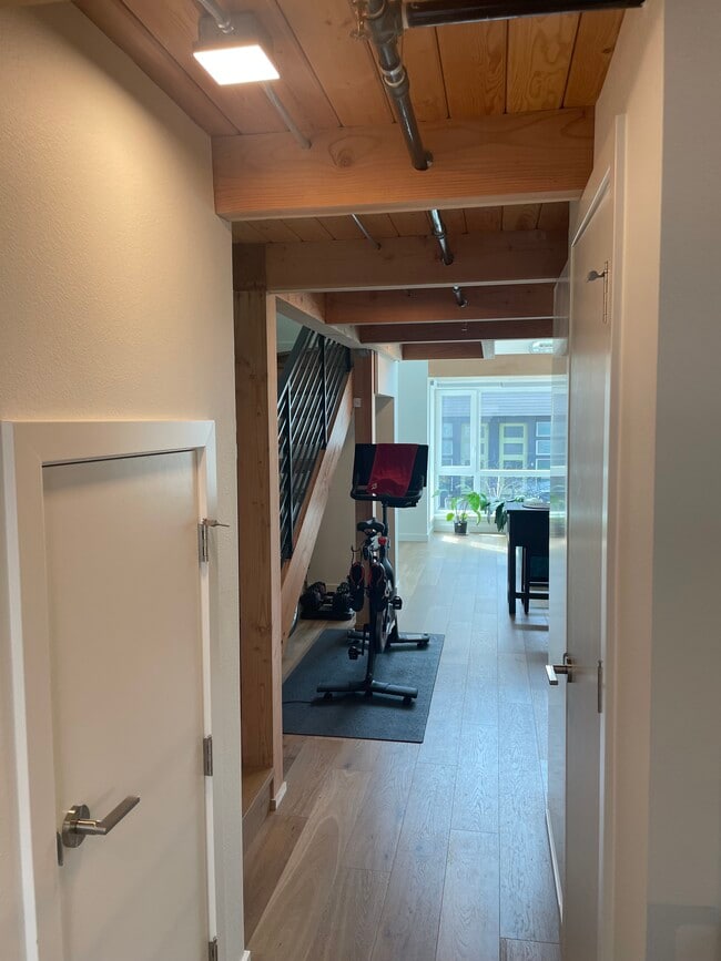 Photo - 2617 Franklin Ave E