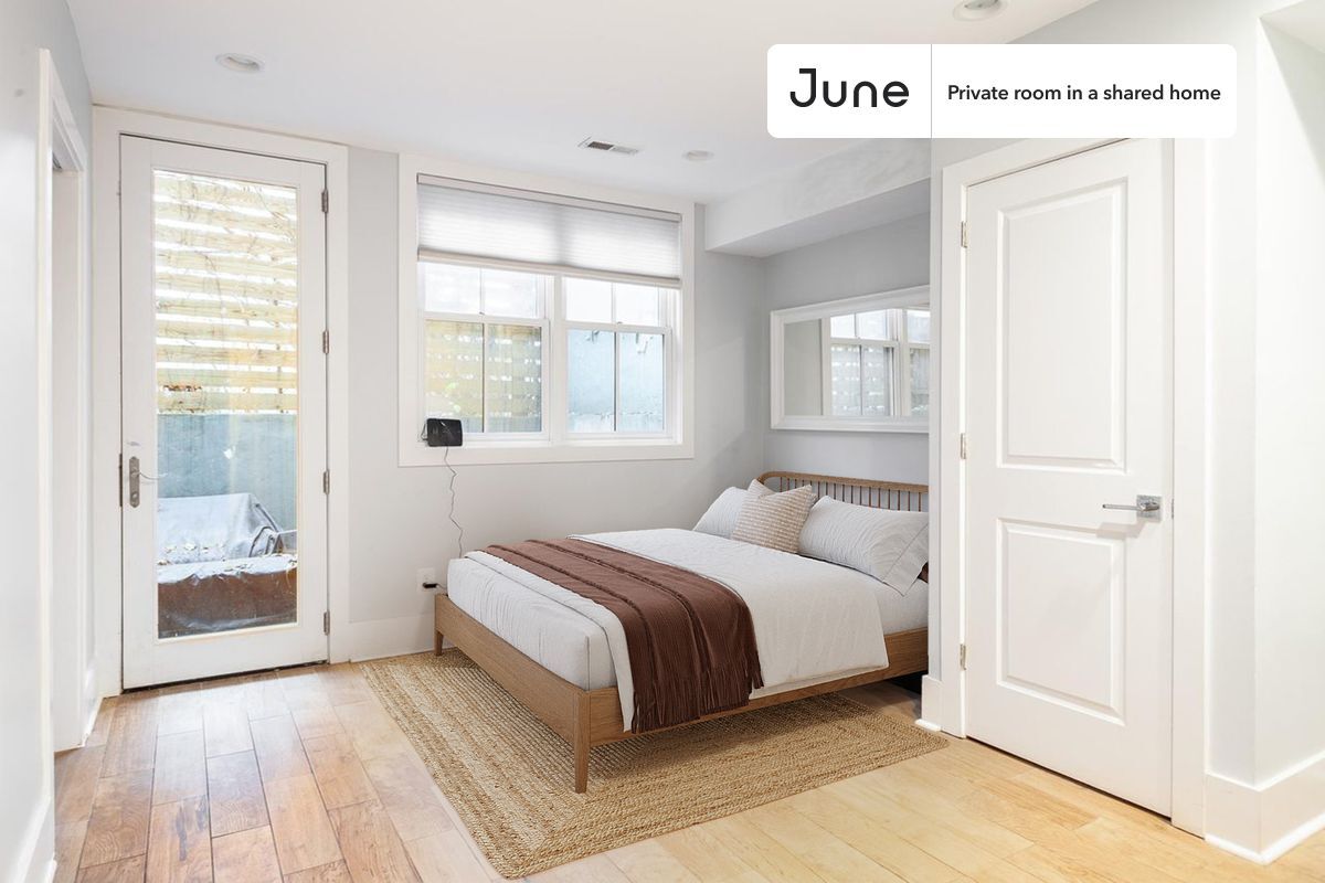 Private bedroom in 5 bed/3 bath Home - Private bedroom in 5 bed/3 bath Home