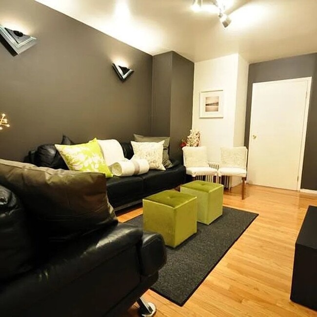 Photo - 212 E 12th St Unidad 1A