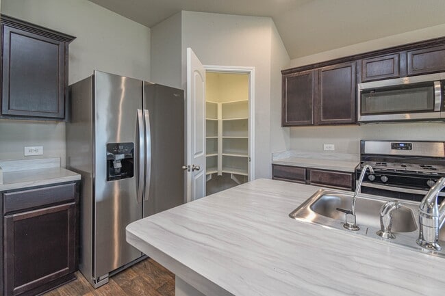Photo - 21540 Rustic Elm Dr