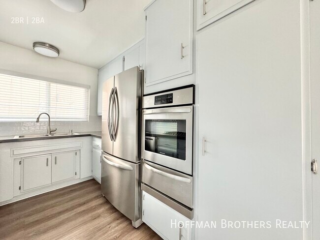 Photo - 1446 S Canfield Ave Unit 2A