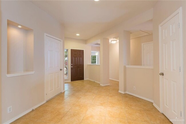 Photo - 13 Santa Marina St