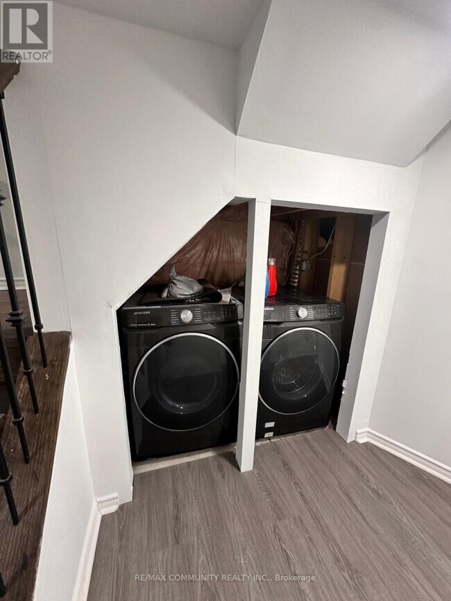 Photo - 18 Hearth Pl