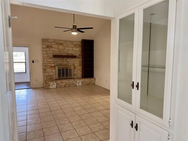 Photo - 2110 Meadow Brook Dr