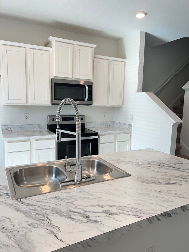 Photo - 8315 Zenith Cir