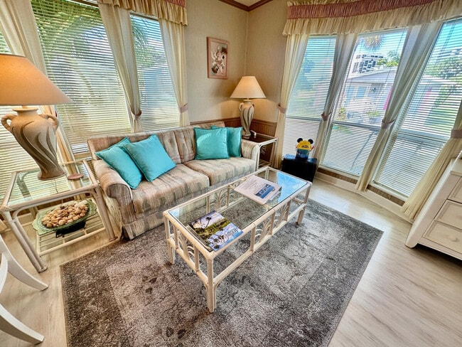 Photo - 2023 Nettles Blvd Unit SI ID1537508P