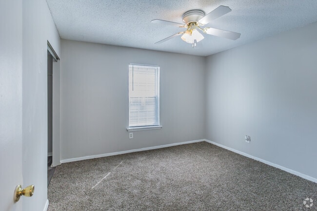 2BR, 1.5BA - 904SF - Primary Bedroom - Avery Park Apartments