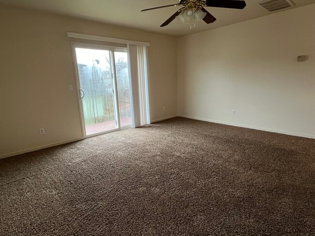 412 2nd St Unit B