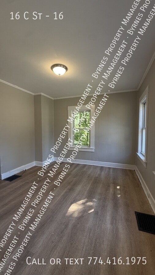 16 C St Unit 16