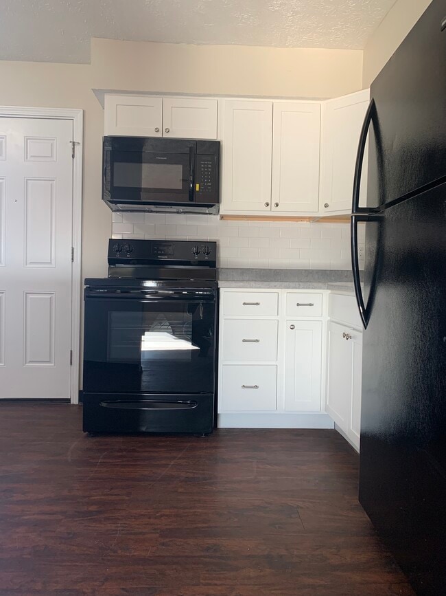 Photo - 6153 Laurelwood Ct Unit 6153