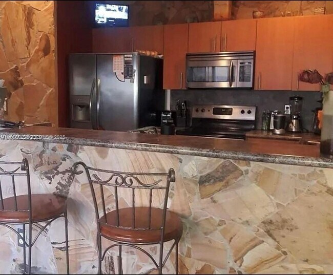 Photo - 4143 NE 9th St