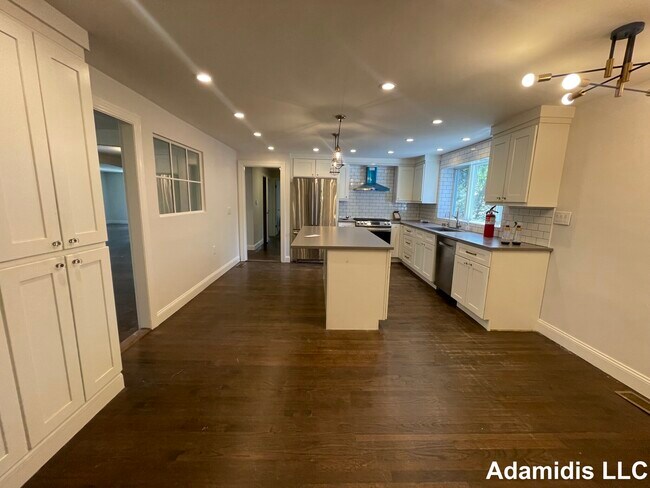 Photo - 30 Allandale St Unidad #3