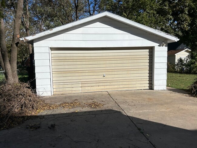 Photo - 808 N Sheridan St