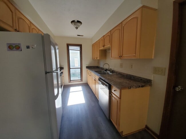 Photo - 545 Auburndale Ln