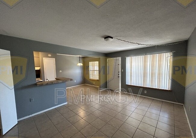 Photo - 819 Walnut Ave Unidad APARTMENT208