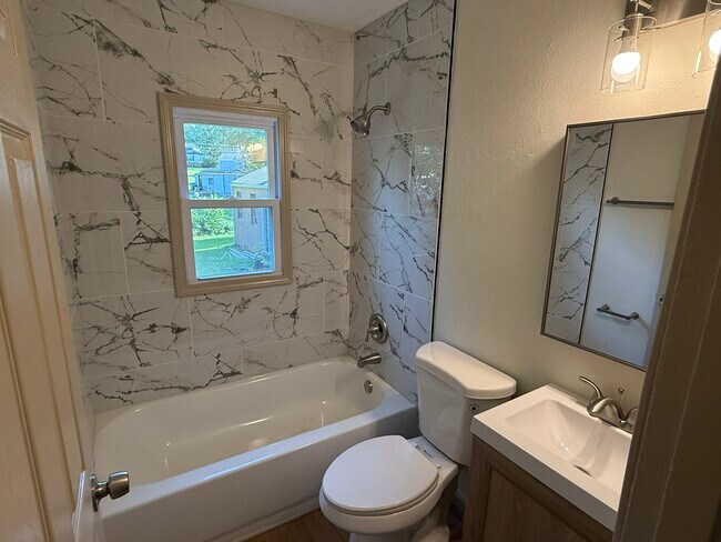 Photo - 7806 Underhill Dr