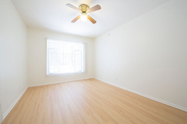 Gayley Manor Apartments