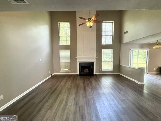 Photo - 1563 Oak Park Ct