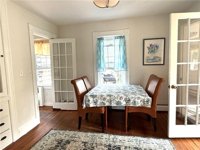 Photo - 124 Beach Rd