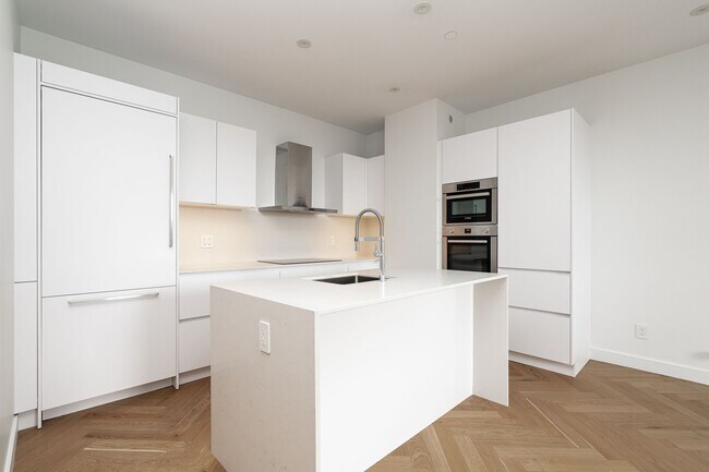 Photo - 150 Fermanagh Ave Unit 43