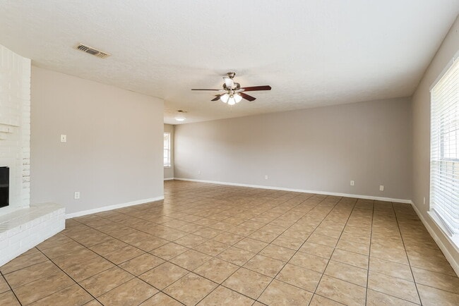 Photo - 8514 Forest Point Dr