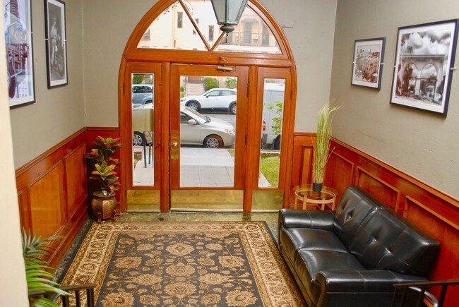 Gorgeous, Penthouse Studio Plus - Gorgeous, Penthouse Studio Plus Unit 404