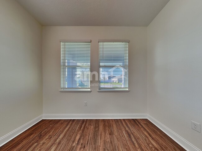 Photo - 954 Summer Stone Lp