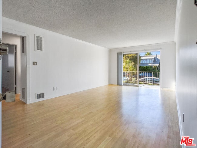 Photo - 440 Raymond Ave Unit 10