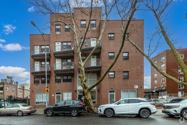 136-20 Cherry Ave - 136-20 Cherry Ave