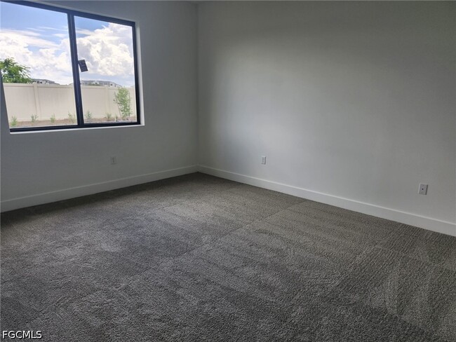 5124 Nevola Ave