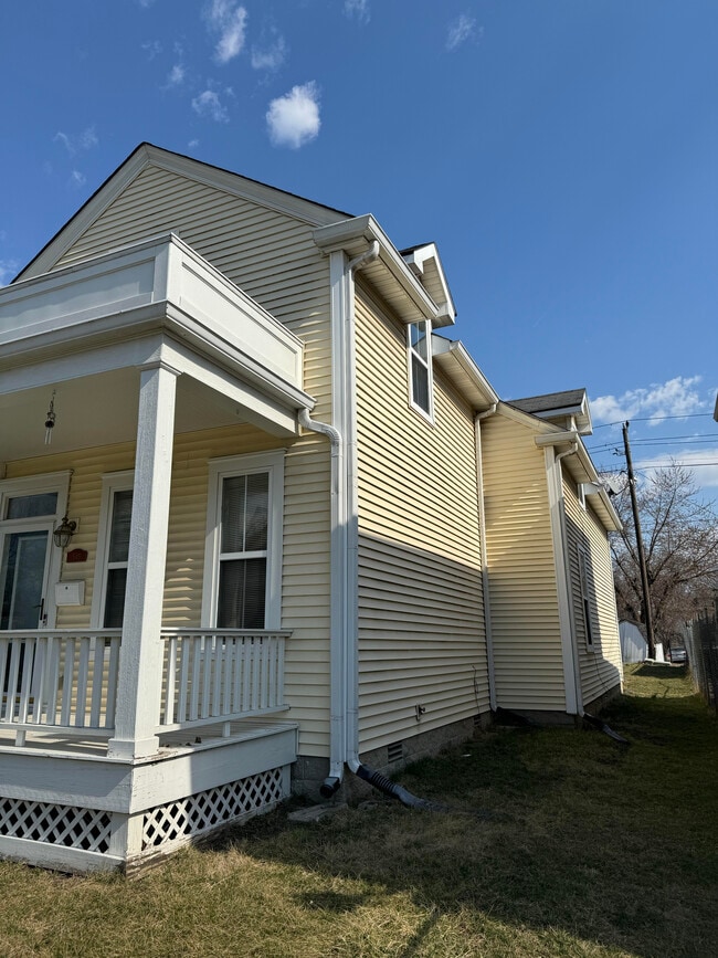 Photo - 549 N Belmont Ave