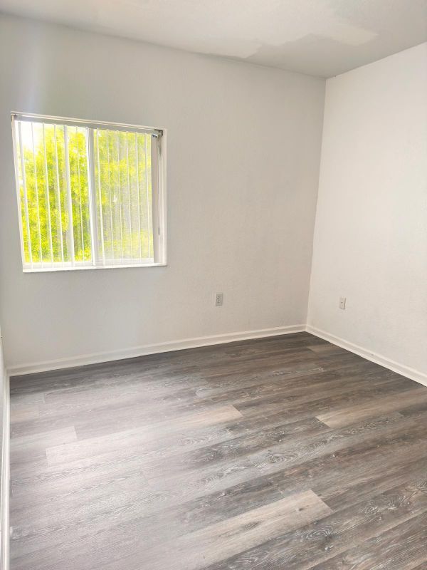 Photo - 1145 Golden Lakes Blvd