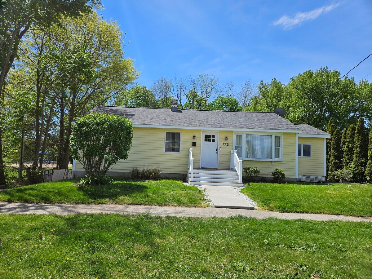 Photo - 223 Melba St