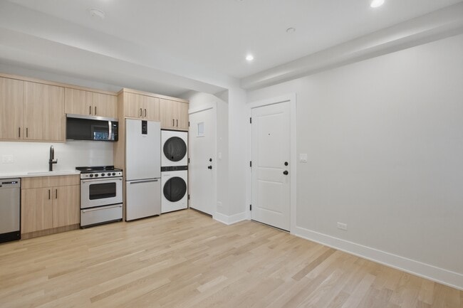 Photo - 2237 N Bissell St Unit 2241-GW